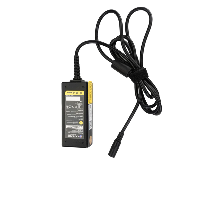 Lapcare Universal Adapter 40w - Image 4